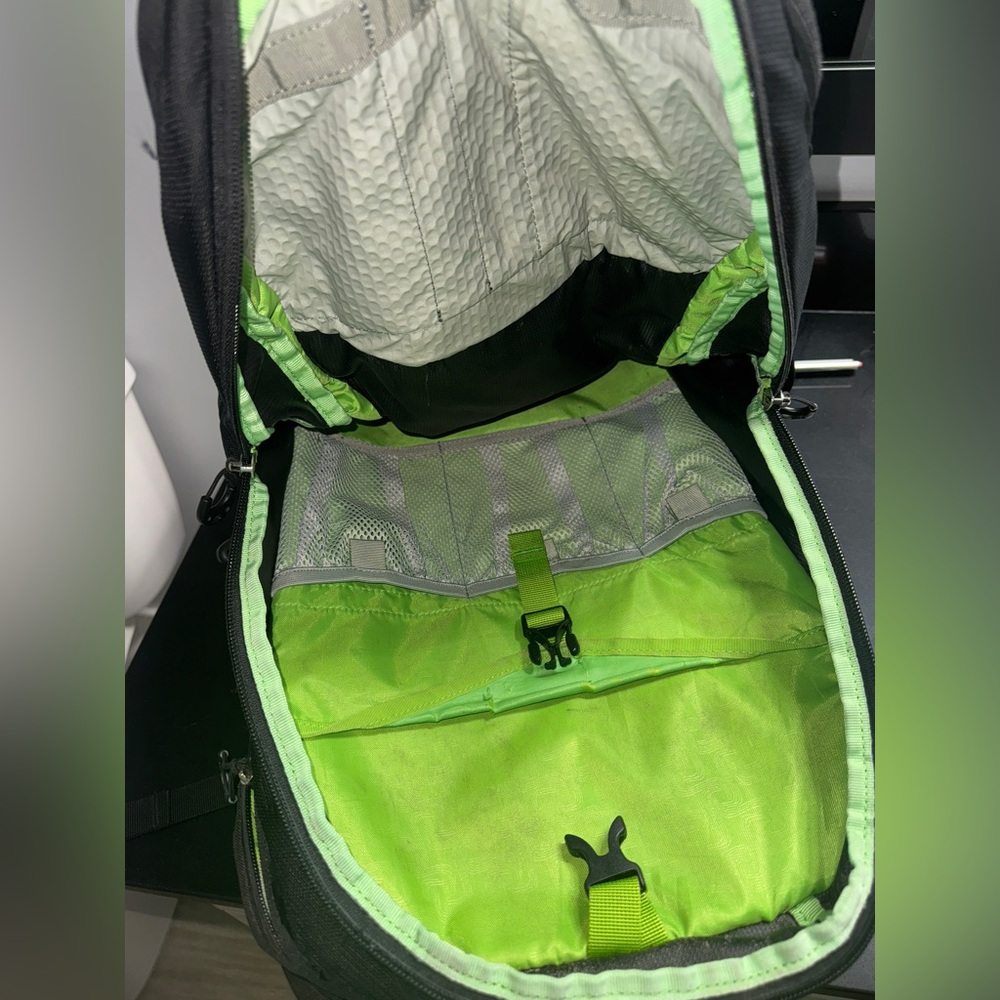 OSPREY RADIAL 26 DAYPACK - Picture 7 of 10